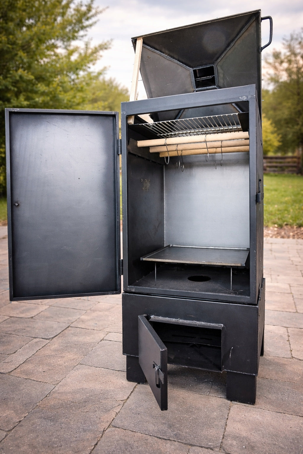 Wędzarnia Metalowa Ogrodowa Wędzarka Czarna XXL 140x50x50cm Zestaw + Gratis