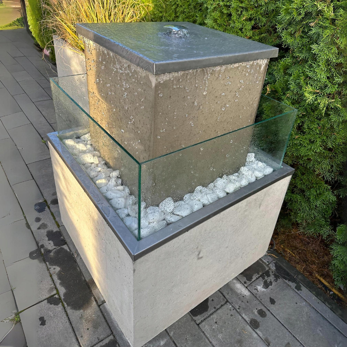 Fontanna Betonowa Oświetlenie Beton Architektoniczny Poves 600kg 110x80x80