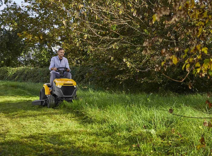 Traktorek Ogrodowy Kosiarka Traktor Koszący Stiga 10,8KW 108CM 586cm3