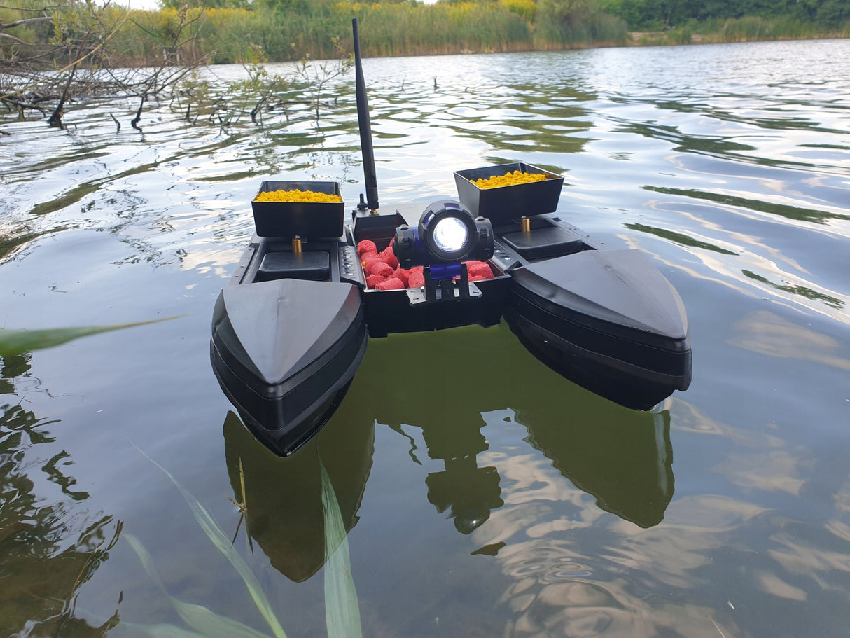Łódka Zanętowa Czarna 52*36*23 Cm 2 Akumulatory 7.4 V 5200 MAH Plus GRATIS