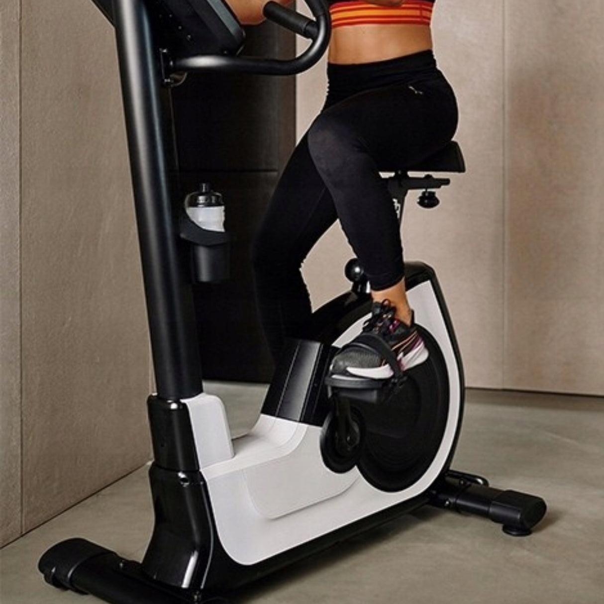 Rower Stacjonarny do Ćwiczeń Elektromagnetyczny Rowerek do 150KG Treningowy