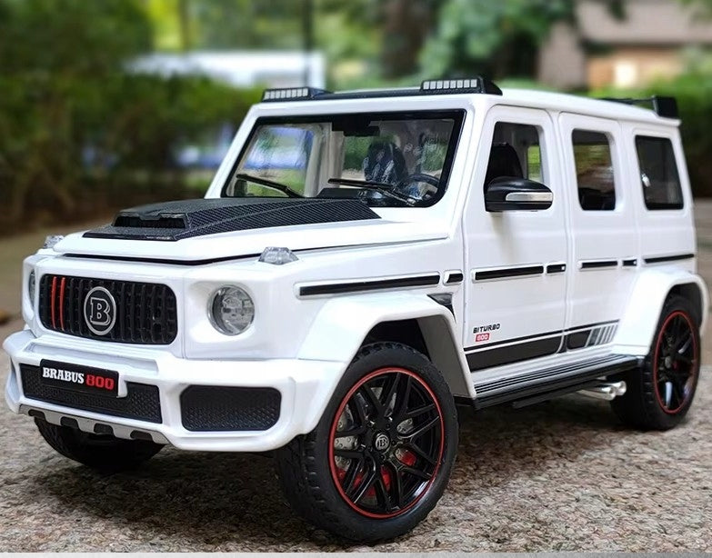 Samochód Mercedes G800 BRABUS Metalowy 1:24 Światła Dźwięk Napęd dla Dzieci