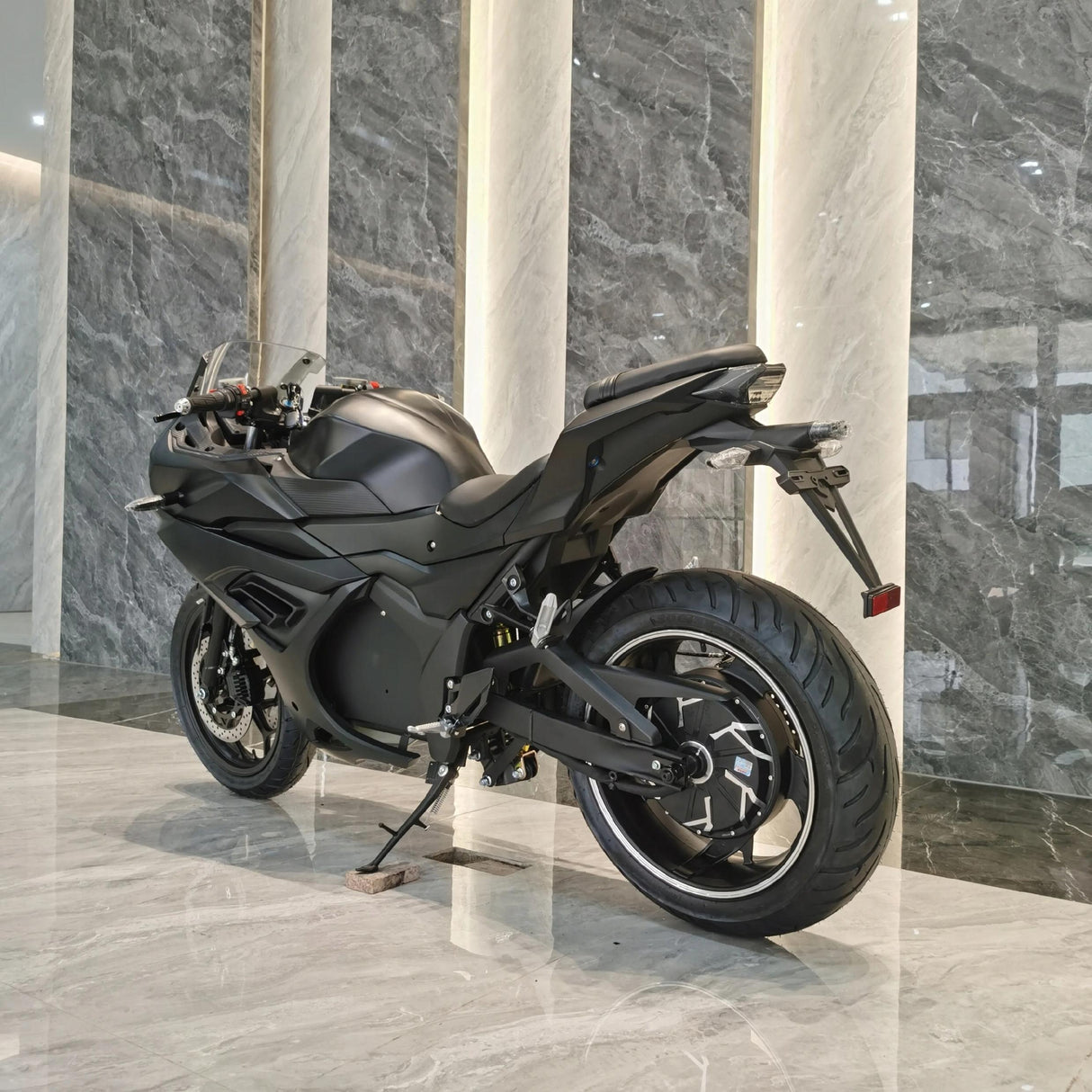 Motocykl Elektryczny Dalekiego Zasięgu Akumulator 72V 120Ah 4000 W 140 km/h