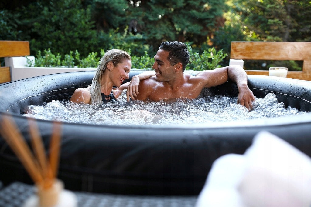 Basen z Hydromasażem Ogrodowe Pojemne Dmuchane SPA 6 osob. 930 L okrągłe