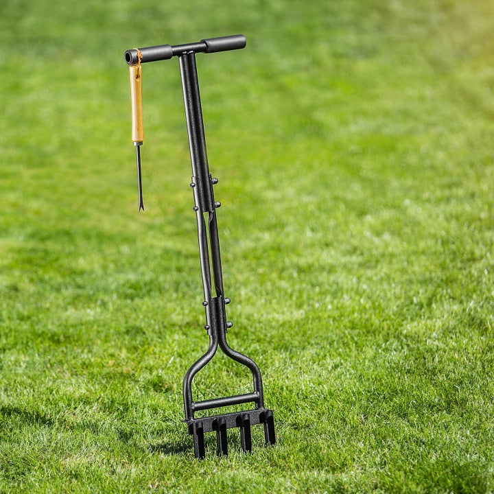 Aerator Ręczny Rurkowy Areator 20 cm do Napowietrzania Trawnika Trawy