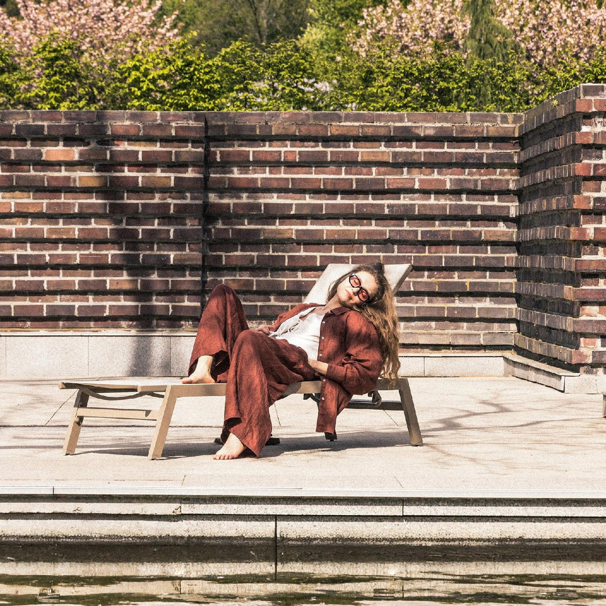 Leżak Ogrodowy Aluminiowy Regulowany Pięciostopniowa Regulacja Beżowy