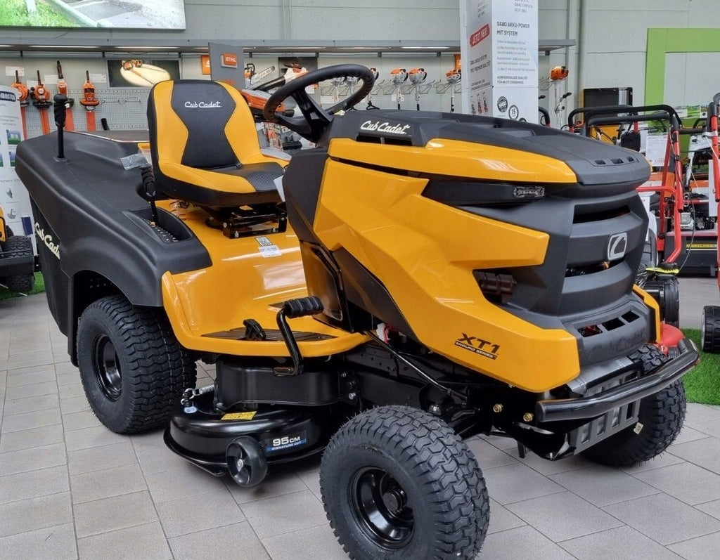 Traktor ogrodowy Cub Cadet XT1 OR95 Koszem Traktorek Kosiarka ENDURO 18KM