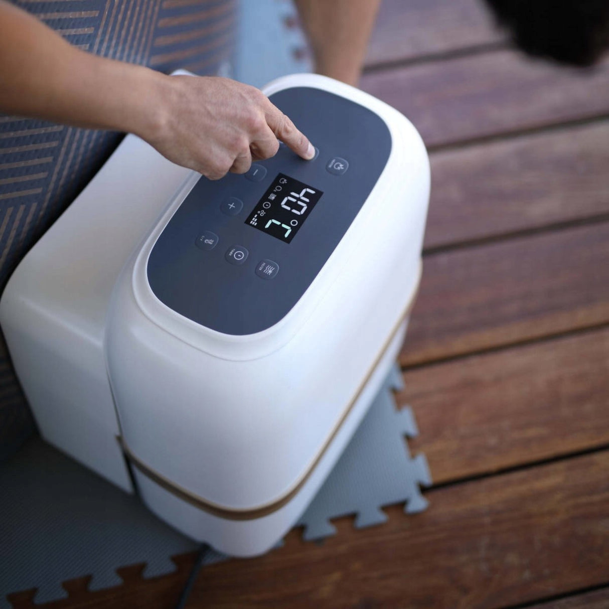 Basen z Hydromasażem Dmuchany Podgrzewana Woda Relax 8 Osobowy 1120L WiFi