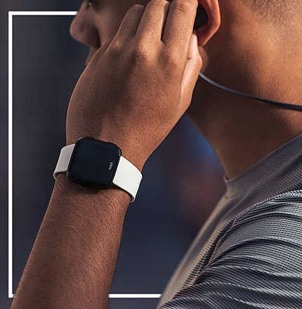 Smartwatch Fitbit Versa Czarny Zegarek Sportowy Czarny Bluetooth Wi-Fi