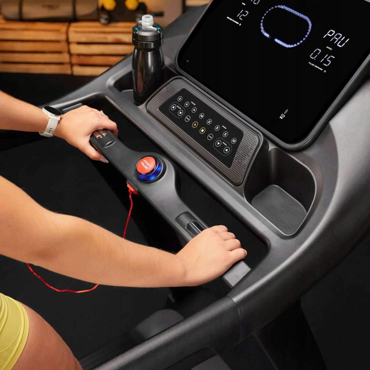 Bieżnia Elektryczna Domowa Składana Kąt Nachylenia 18 Km/h Czarna