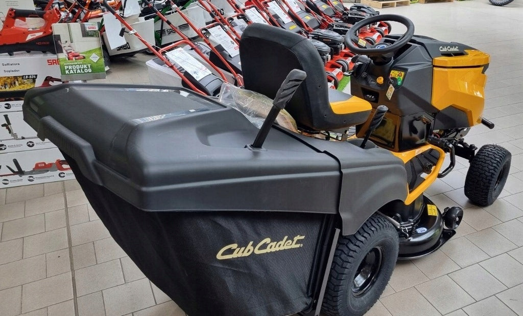 Traktor ogrodowy Cub Cadet XT1 OR95 Koszem Traktorek Kosiarka ENDURO 18KM